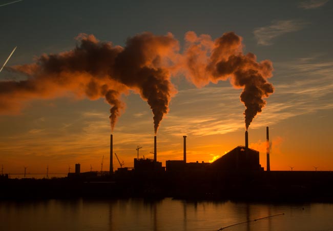 Emissões de CO2 voltam a subir pela primeira vez em anos
