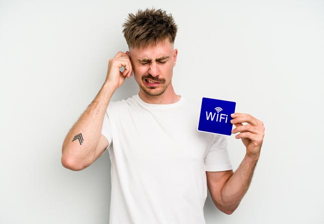 Experimento chama a atenção para a radiação vinda do Wi-Fi